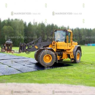 mats covering at festival outdoor